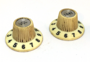 Original Fender® Pure Vintage 1965 Jazzmaster® Aged Knobs Set  