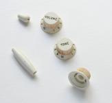 Aged 57 SC White Knobs Set to fit Strat ® 