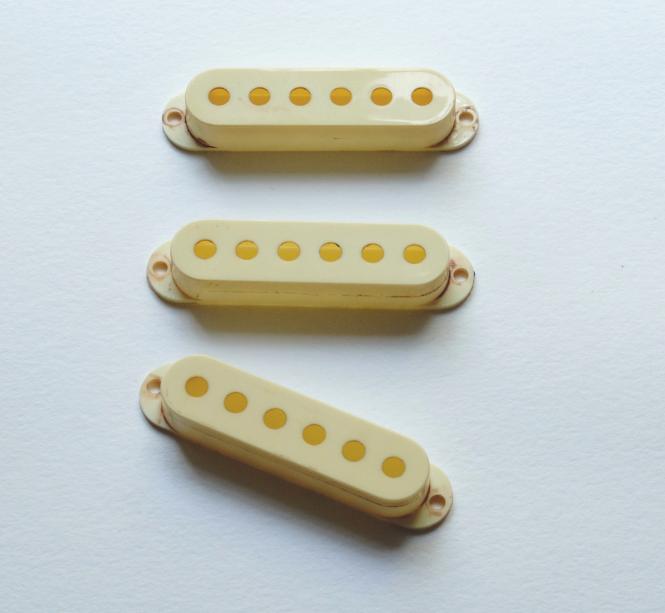 Aged 62 SC Nylon Pickup Covers to fit Strat ® 