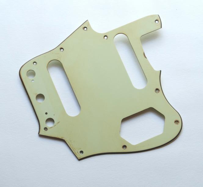 Aged Pickguard JG Mint Green to fit Jaguar ® 